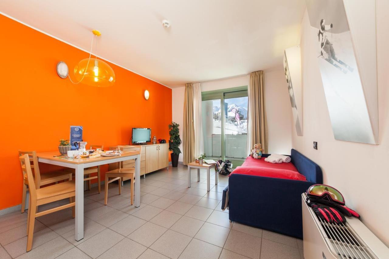 Teleo Vacanze - Villaggio Olimpico Di Colle Sestriere Zewnętrze zdjęcie